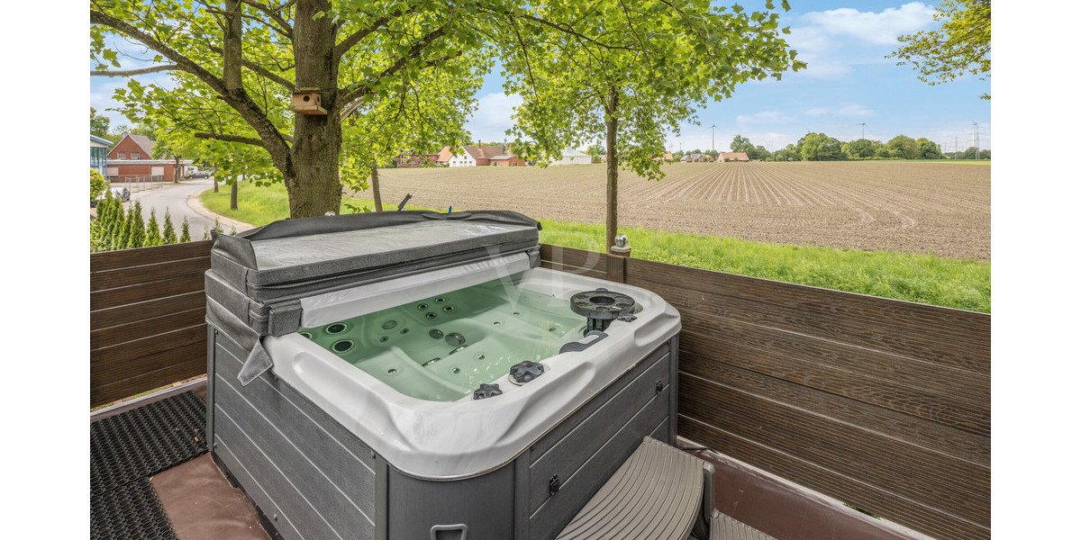Whirlpool auf Aussichtsplattform